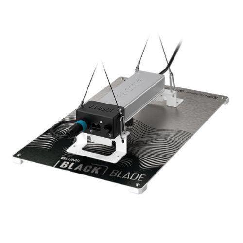 LUMii BLACK Blade 200W LED Grow Light | LUMII | Skyline Smoke Company | South Africa